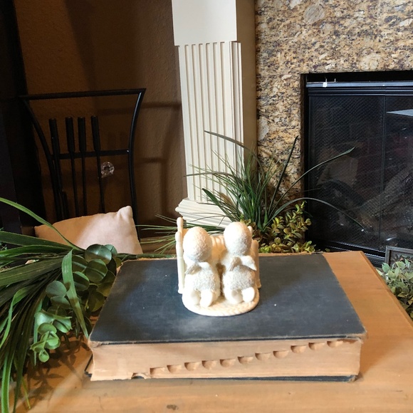 SnowBabies 'Bedtime Prayers' Figurine 3 1/4' H X 3.5 L.manf. 2001 retired 2005. - Picture 4 of 8